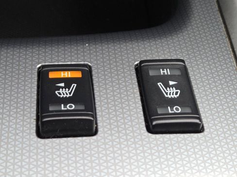 Used 2020 Nissan Pathfinder SL image 5