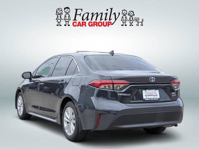 Certified 2025 Toyota Corolla XLE FWD image 3