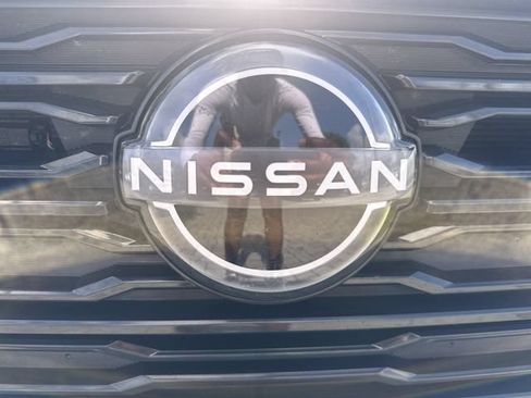 Used 2025 Nissan Altima 2.5 SV FWD image 10