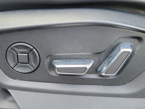 Used 2020 Audi SQ7 Premium Plus w/ Driver Assistance Package image 62