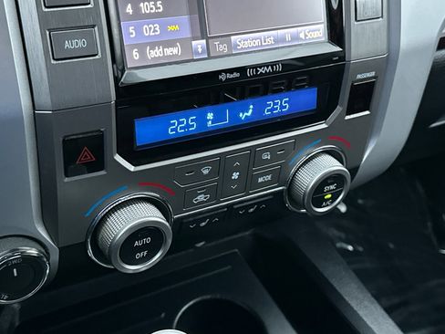 Used 2017 Toyota Tundra Limited image 30