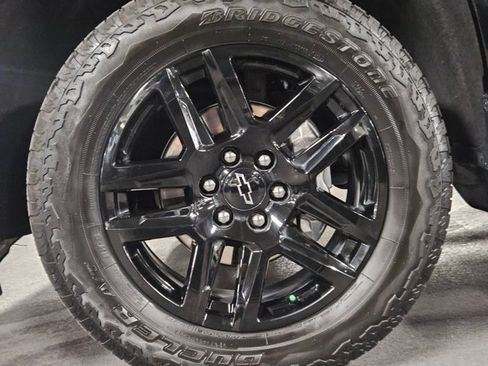 Used 2026 Chevrolet Silverado 1500 Custom w/ Turbomax Blackout Package RWD image 20