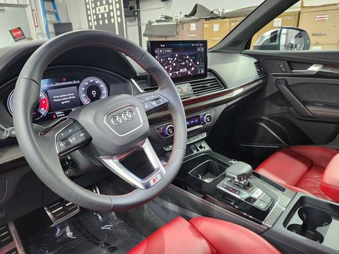 Certified 2025 Audi SQ5 Premium Plus w/ Premium Plus Package image 8