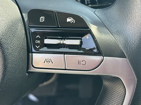 Certified 2024 Hyundai Elantra SEL FWD image 19