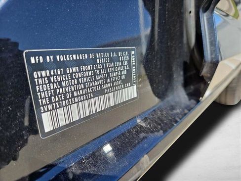 Used 2025 Volkswagen Jetta SE FWD image 24