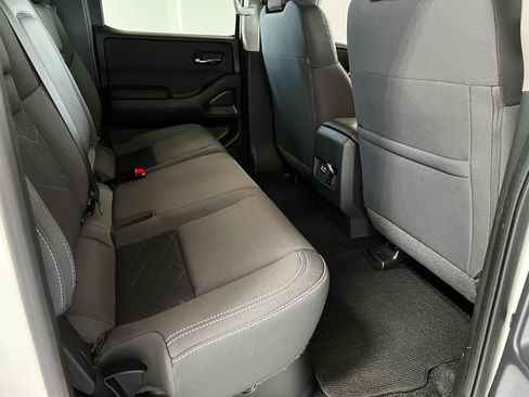 Used 2025 Nissan Frontier SV w/ SV Convenience Package AWD/4WD image 22