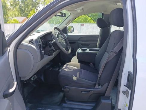 Used 2013 Chevrolet Silverado 1500 W/T w/ Skid Plate Package AWD/4WD image 12