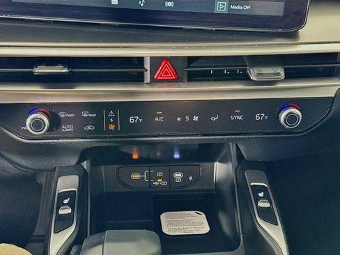 New 2026 Kia Sorento S image 17