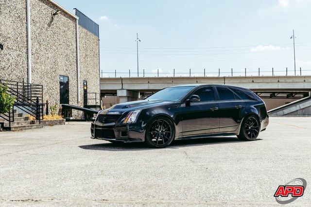 Used 2014 Cadillac CTS V RWD image 19