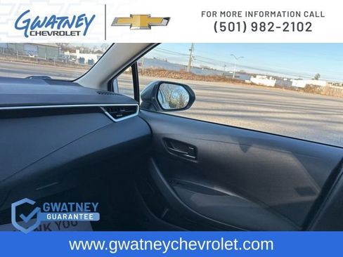 Used 2023 Toyota Corolla LE image 24