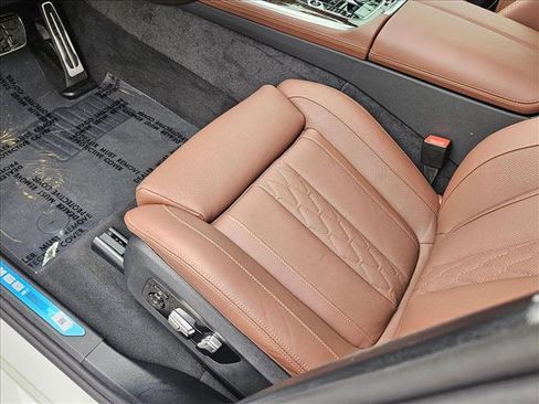 New 2026 BMW X7 M60i image 4