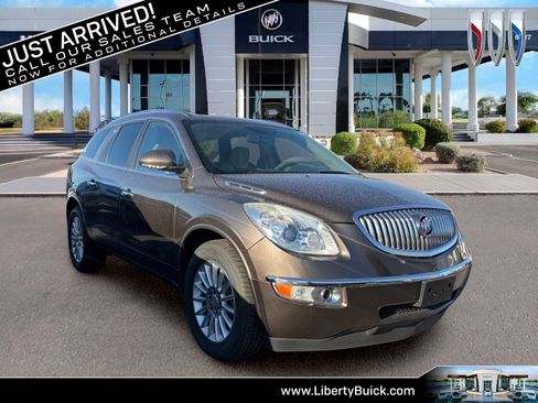 Used 2011 Buick Enclave CXL FWD image 1