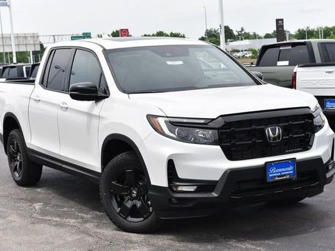 New 2026 Honda Ridgeline Black Edition image 2