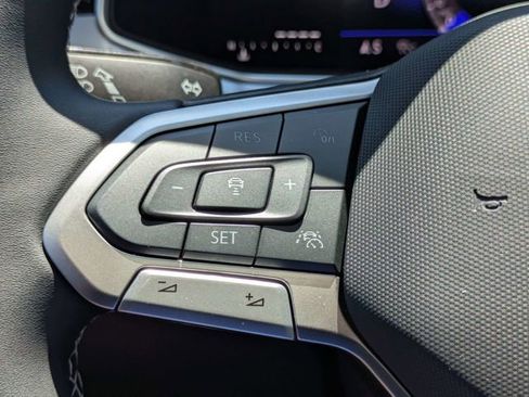 New 2026 Volkswagen Taos SE FWD image 26