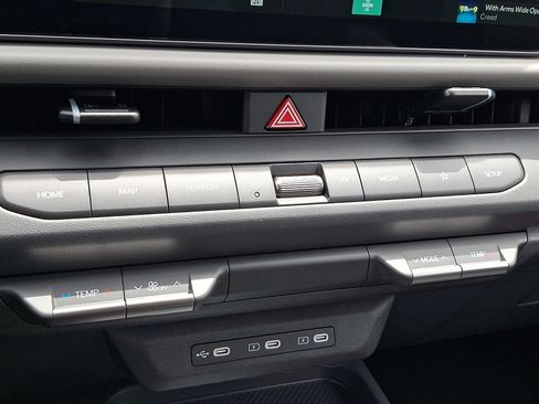 New 2027 Kia Seltos EX AWD/4WD image 16