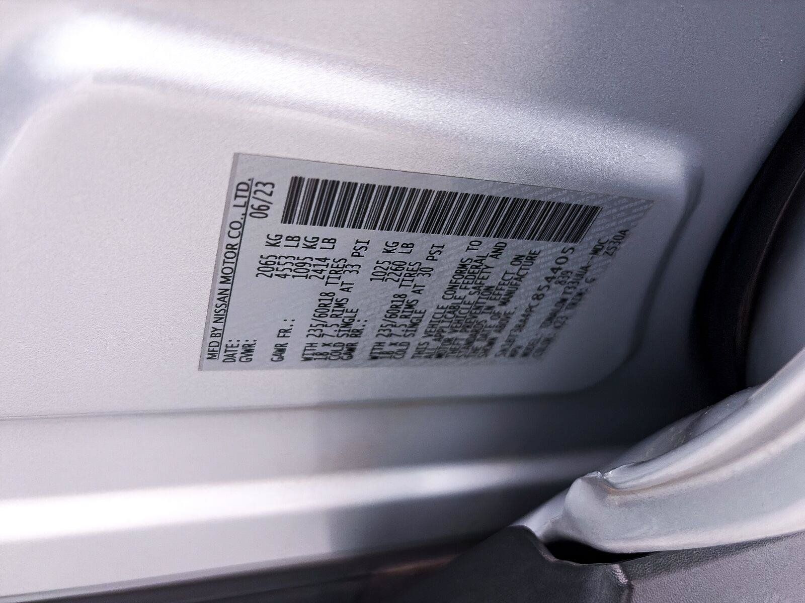 Used 2023 Nissan Rogue SV FWD image 38