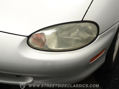 Used 1999 MAZDA MX-5 Miata image 19