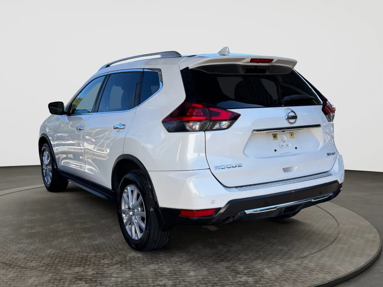 Used 2019 Nissan Rogue SV AWD/4WD image 8