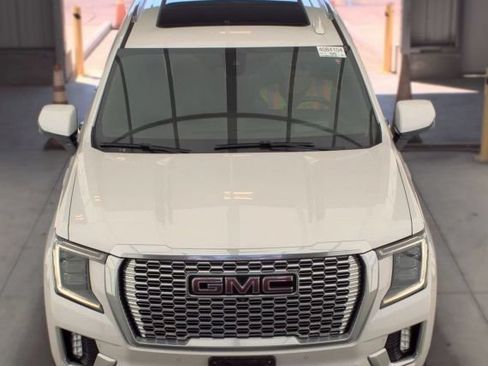 Used 2022 GMC Yukon Denali w/ Max Trailering Package AWD/4WD image 15