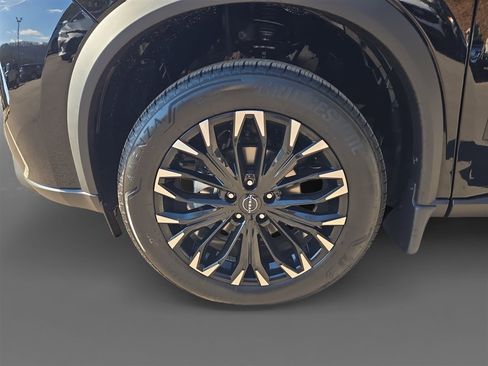 New 2026 Nissan Rogue Dark Armor image 9