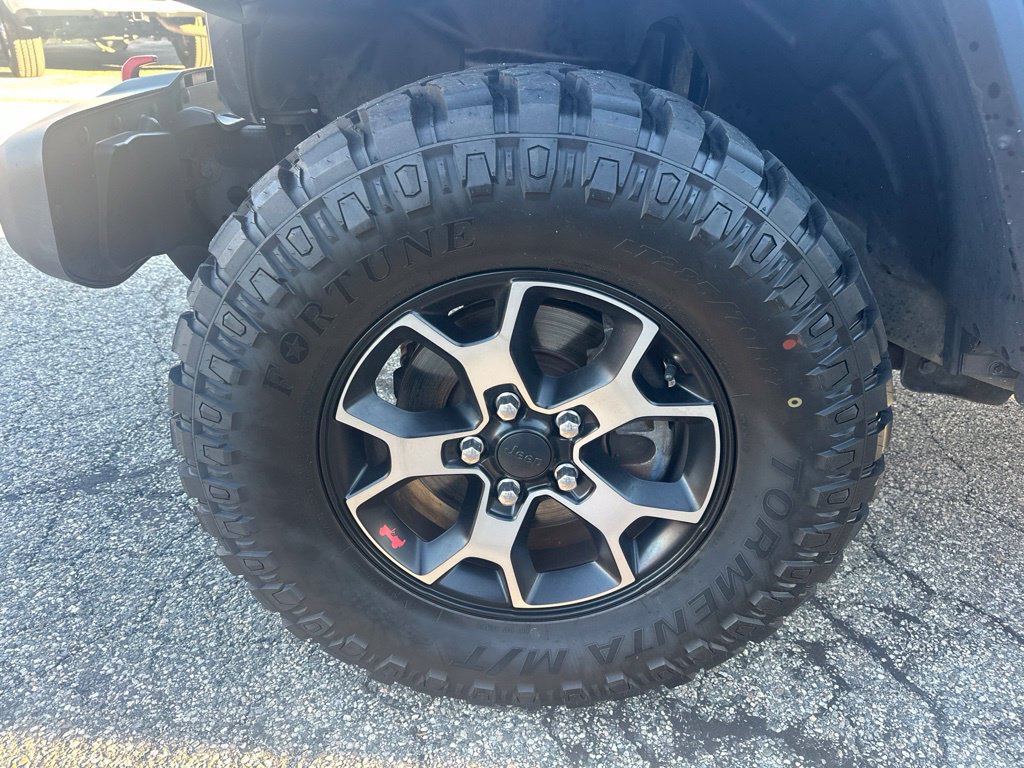 Used 2018 Jeep Wrangler Unlimited Rubicon w/ LED Lighting Group AWD/4WD image 39