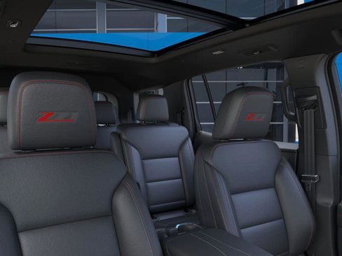 New 2026 Chevrolet Traverse Z71 image 24