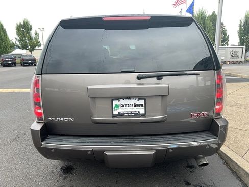 Used 2013 GMC Yukon Denali image 14