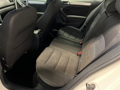 Used 2011 Volkswagen Golf TDI image 15