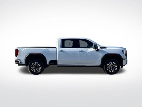 New 2026 GMC Sierra 2500 Denali Ultimate image 7