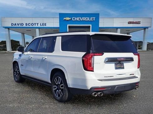 Used 2023 GMC Yukon XL AT4 w/ AT4 Premium Plus Package AWD/4WD image 14