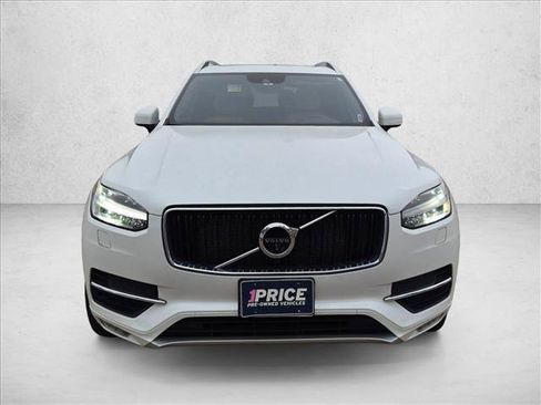 Used 2018 Volvo XC90 T6 Momentum w/ Convenience Package AWD/4WD image 2