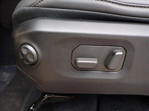 New 2025 Jeep Wrangler Unlimited Rubicon image 11