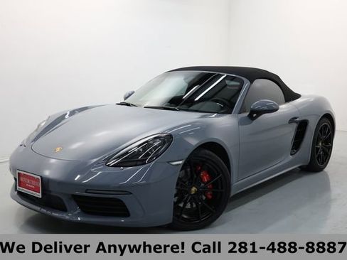 Used 2024 Porsche 718 Boxster S RWD image 3