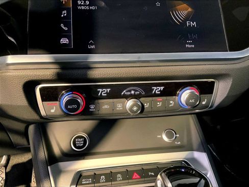 Used 2021 Audi Q3 2.0T Premium image 39