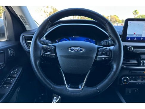 Used 2021 Ford Escape Titanium image 35