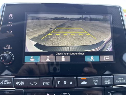 Used 2024 Honda Odyssey Elite image 24