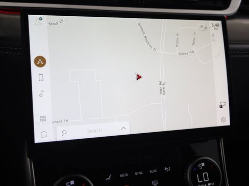 Used 2024 Jaguar XF R-Dynamic SE image 9