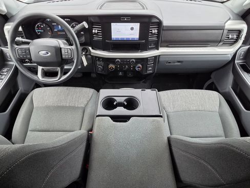 Used 2025 Ford F250 XLT AWD/4WD image 12