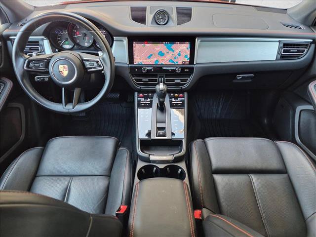 Used 2024 Porsche Macan AWD/4WD image 22