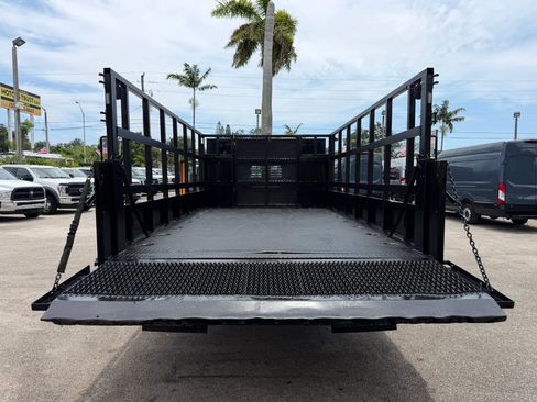 Used 2017 Ford F550 2WD Regular Cab Super Duty image 10