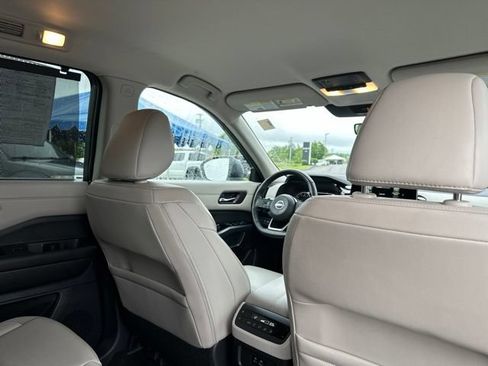 Certified 2024 Nissan Pathfinder SL AWD/4WD image 22