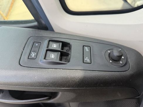 Used 2019 RAM ProMaster 2500 FWD image 12