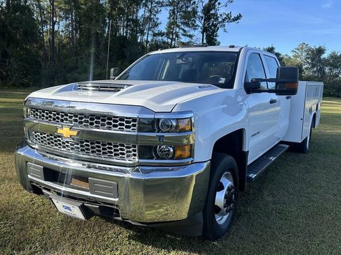 Used 2019 Chevrolet Silverado 3500 W/T w/ WT Convenience Package image 3