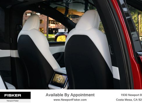 Used 2023 Tesla Model X image 27