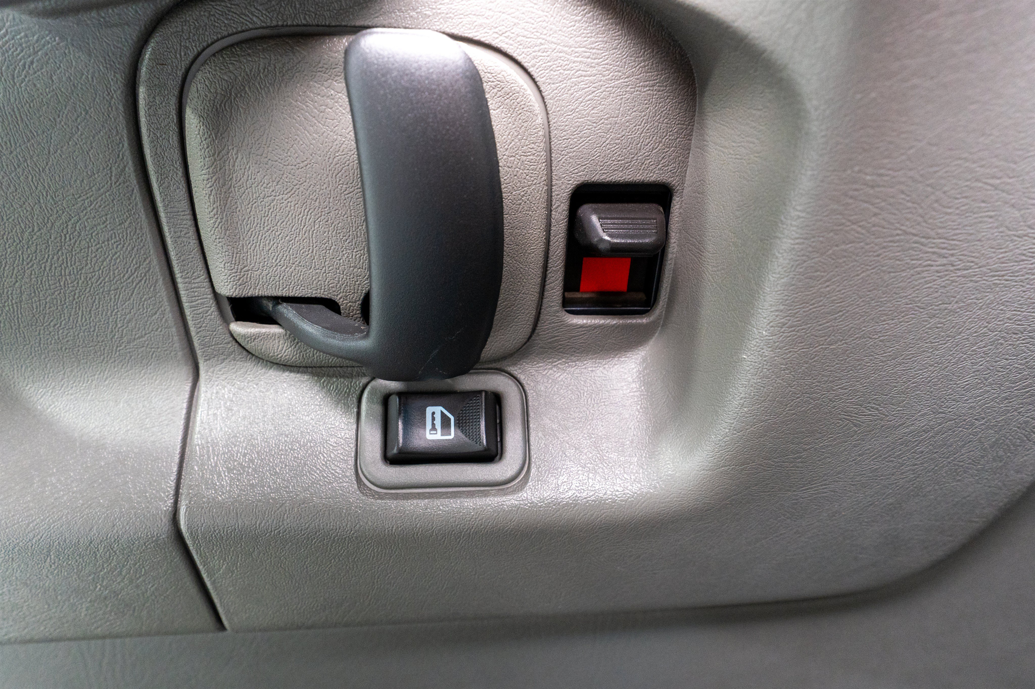 Used 2014 GMC Savana 1500 w/ Savana Pro Plus Package RWD image 19