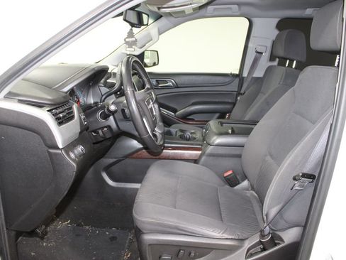 Used 2017 GMC Yukon SLE w/ SLE Value Package RWD image 18
