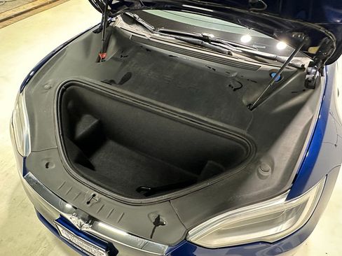 Used 2018 Tesla Model S 100D image 4