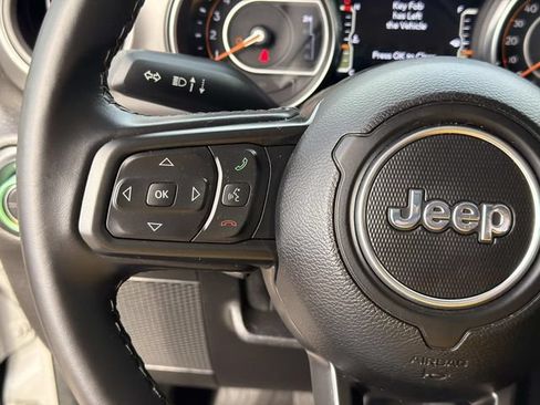 Used 2021 Jeep Gladiator Sport AWD/4WD image 28