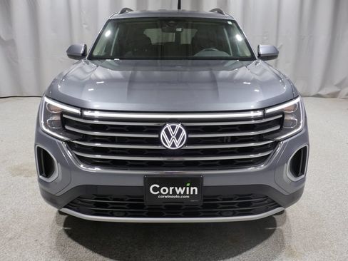 Used 2025 Volkswagen Atlas SE AWD/4WD image 8