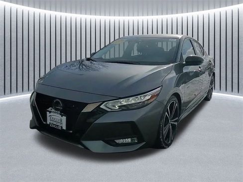 Used 2020 Nissan Sentra SR image 17